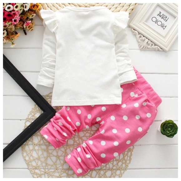 Baby Girls Pink Minnie Mouse Matching Set - Picture 2 of 6